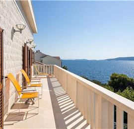5 bedroom beachfront villa with pool on Ciova Island, Trogir, sleeps 12